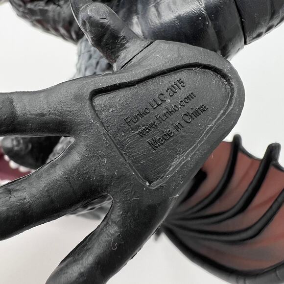 Funko Pop Game of Thrones Drogon Dragon 46 Hot Topic Exclusive Black Red NO BOX - Picture 12 of 14